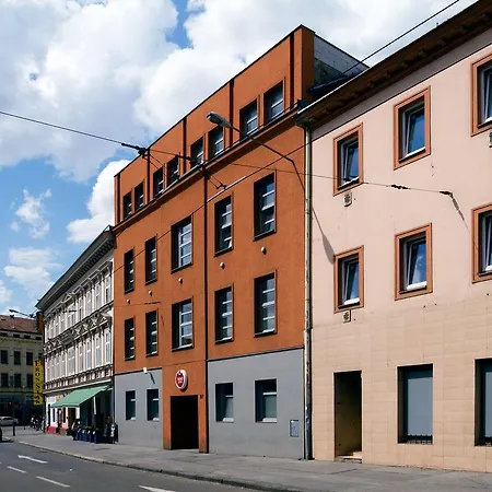 Young Space Hostel Brno